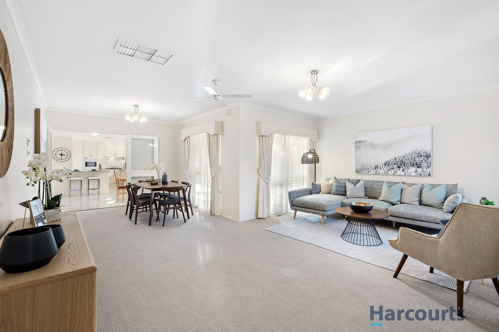 37 Mannering Drive, Glen Waverley VIC 3150, Image 2