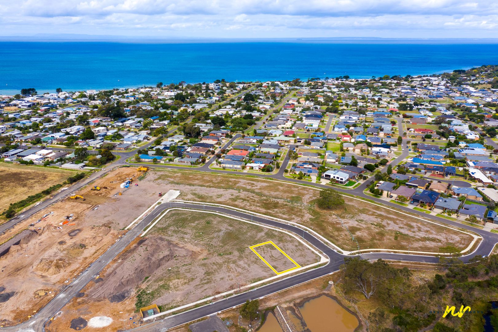 16 Atlantic Drive, Indented Head VIC 3223, Image 2