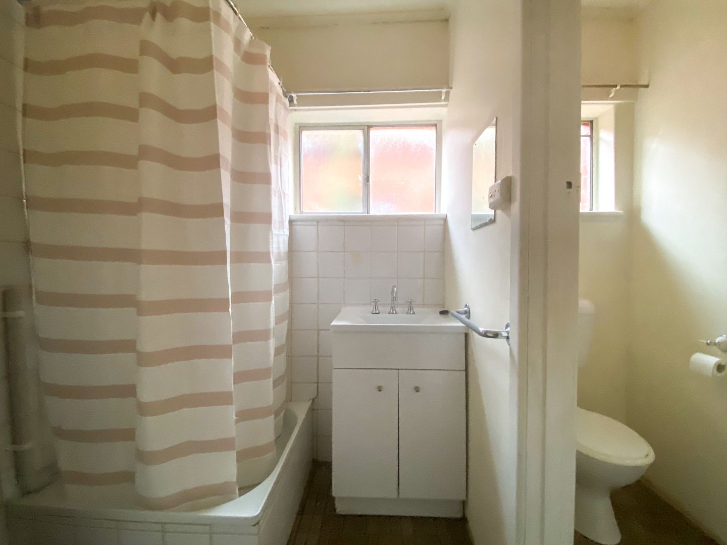 1/19 Maxwell Street, Kerang VIC 3579 Apartment For Rent Domain