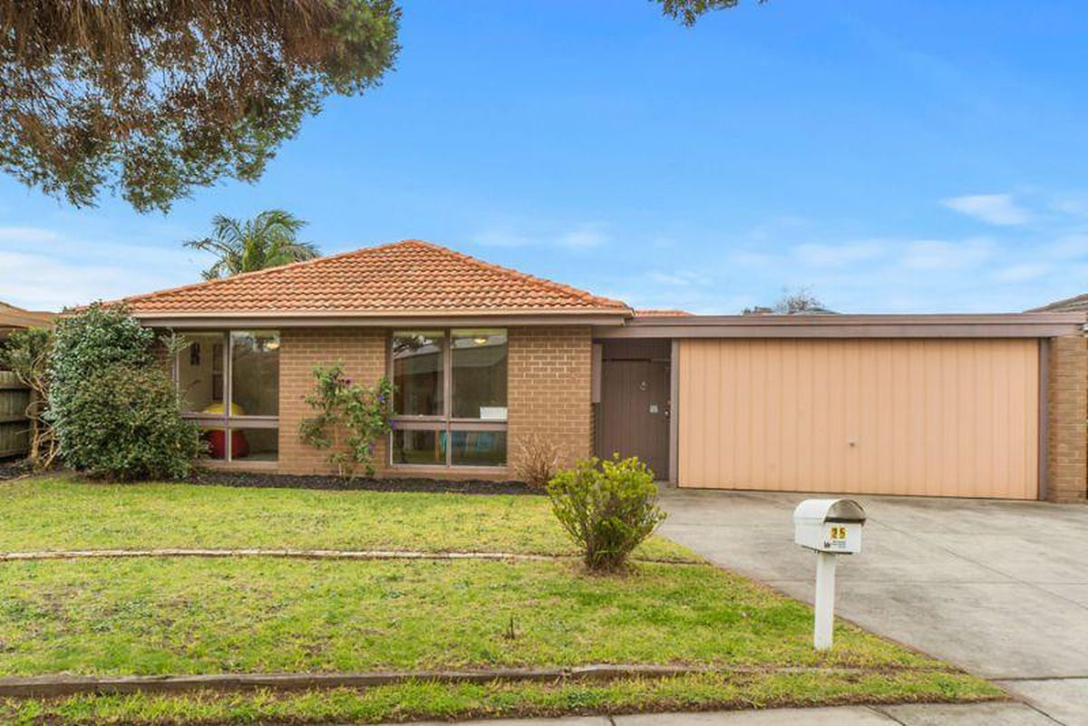 3 bedrooms House in 25 Lucas Crescent SEAFORD VIC, 3198