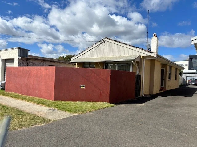 Primary image of 15A Symmons Street, Bunbury WA 6230