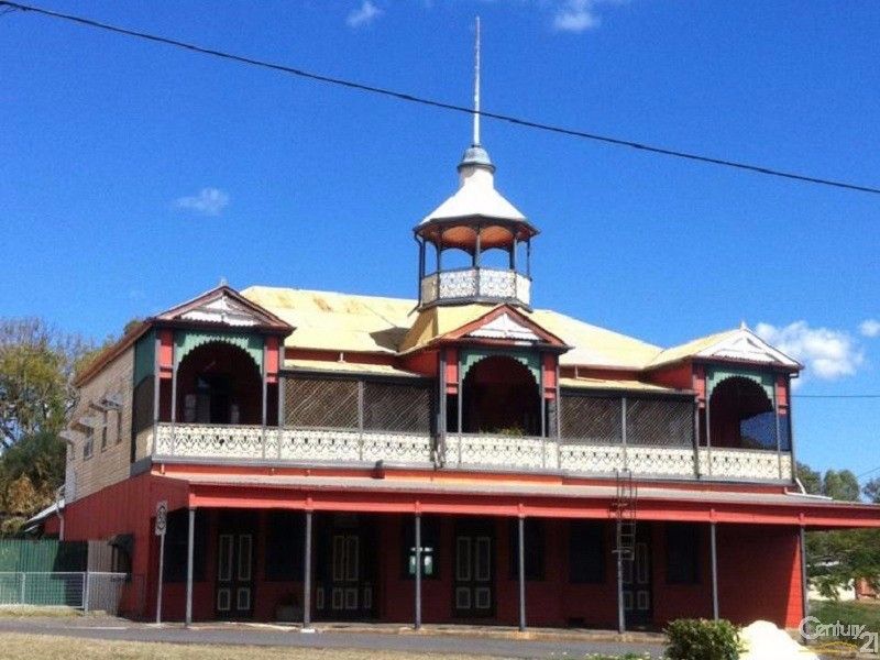 28 St, Mount QLD 4714 Domain