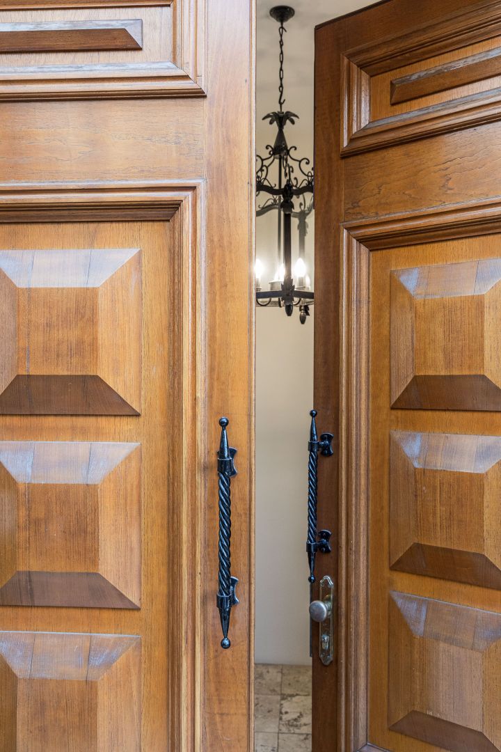 1 View Court, Brighton VIC 3186 Domain