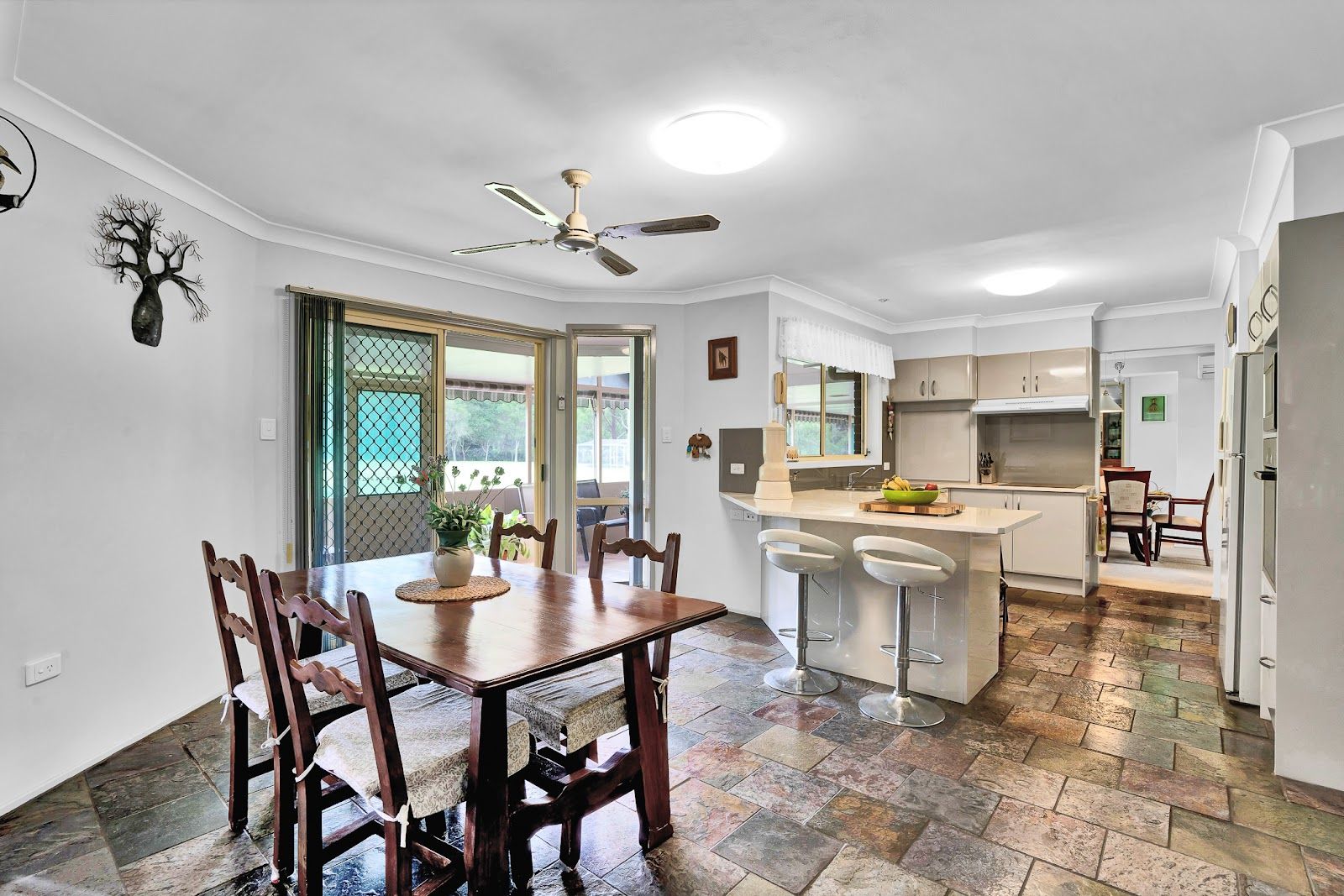 5 Brookfield Close, Jilliby NSW 2259 House for Sale 1,950,000