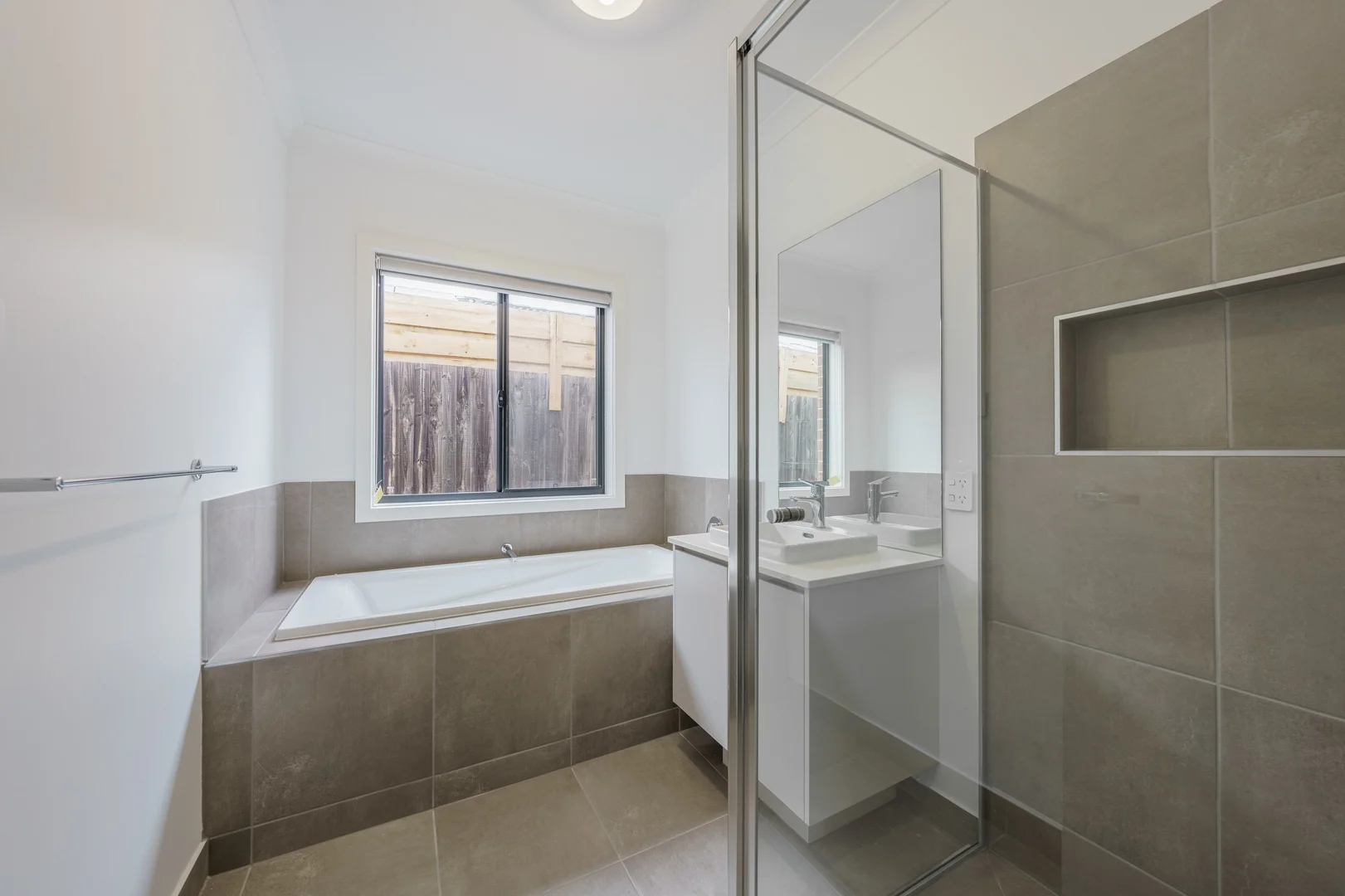 Additional image 15 of 10 Henbury Street, Cranbourne North VIC 3977