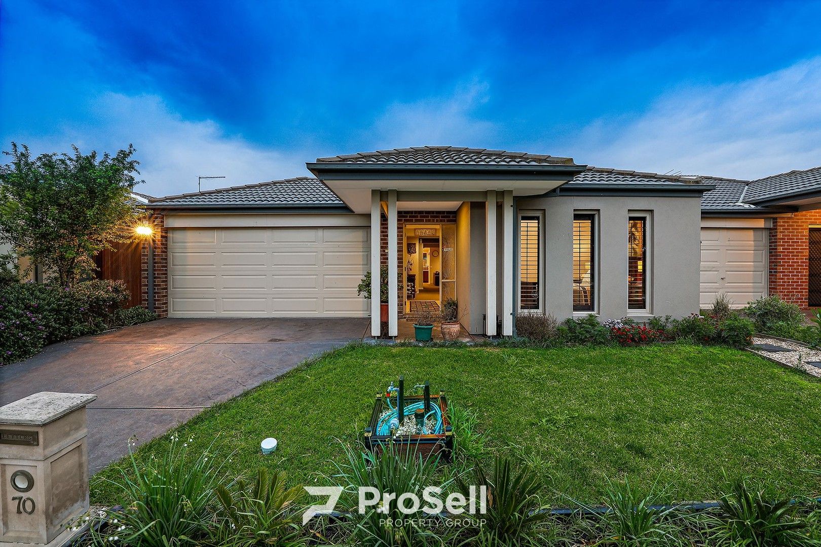 4 bedrooms House in 70 Gregson Grove LYNDHURST VIC, 3975