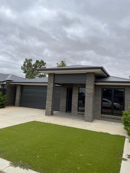 4 bedrooms House in 63A Balmoral Road PORT PIRIE SA, 5540