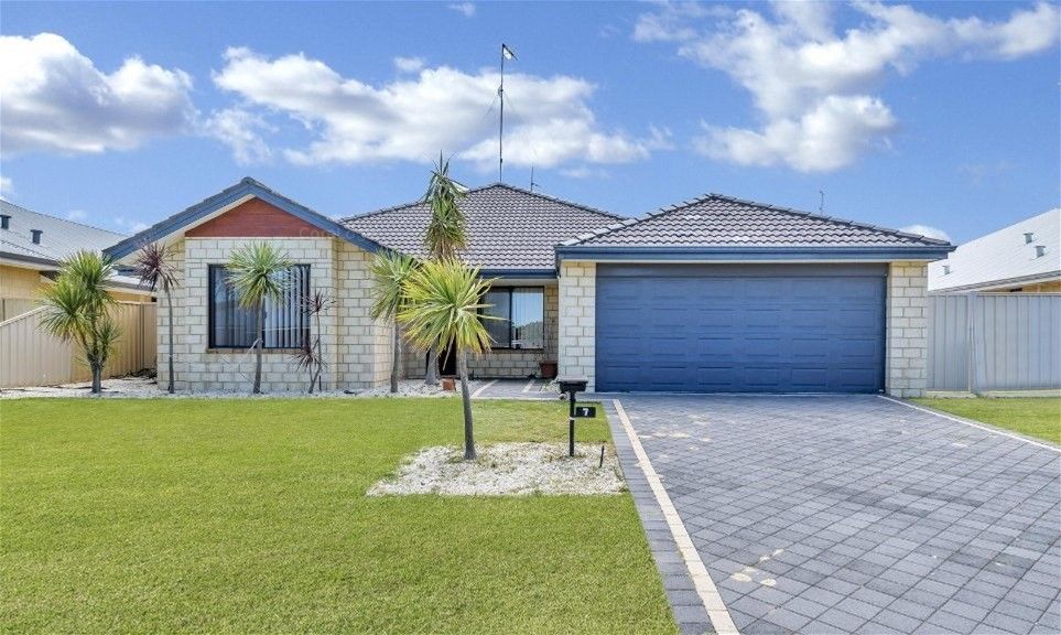 4 bedrooms House in 7 Wallaby Road DAWESVILLE WA, 6211