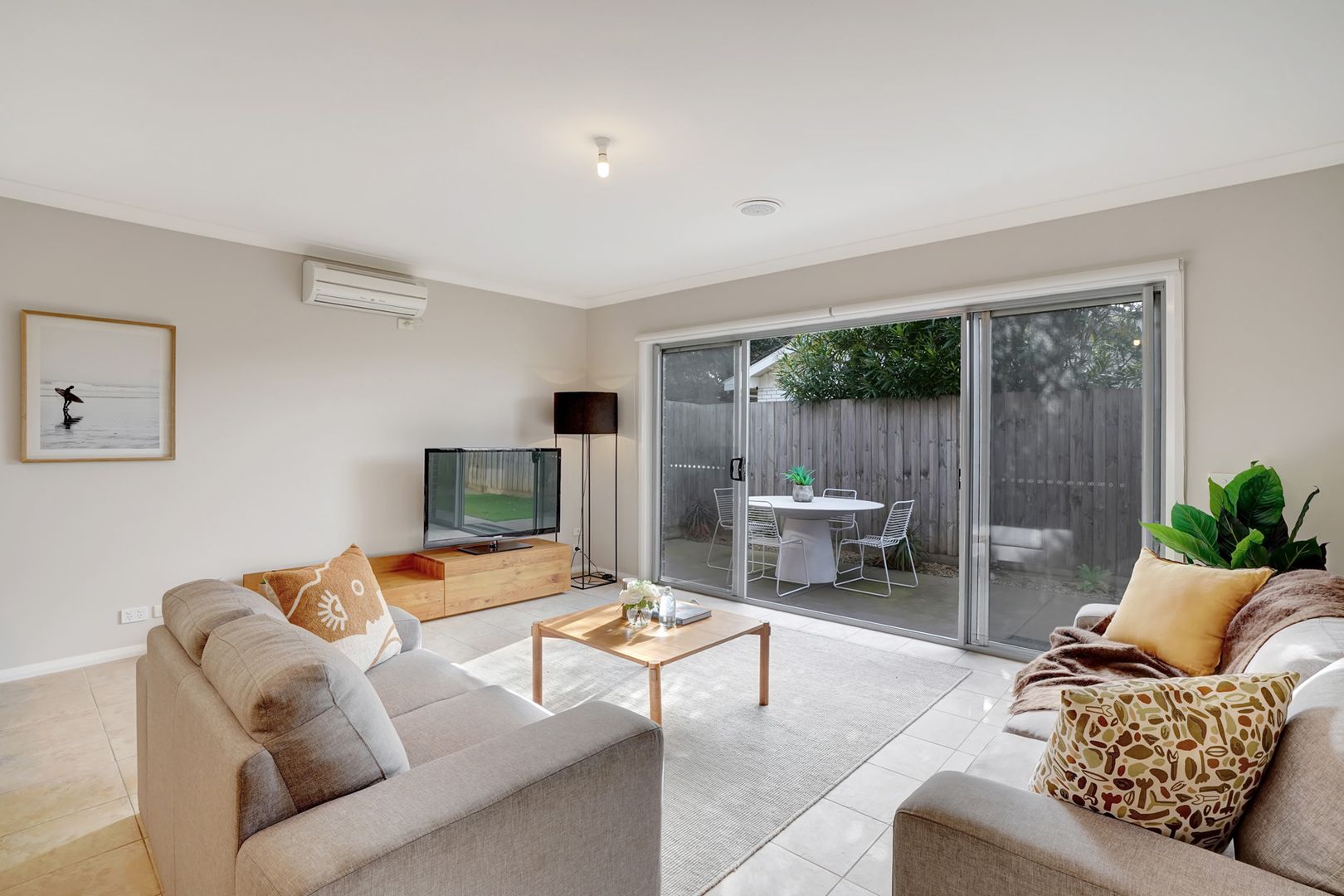 2/11 Boundary Road, Newcomb VIC 3219, Image 2