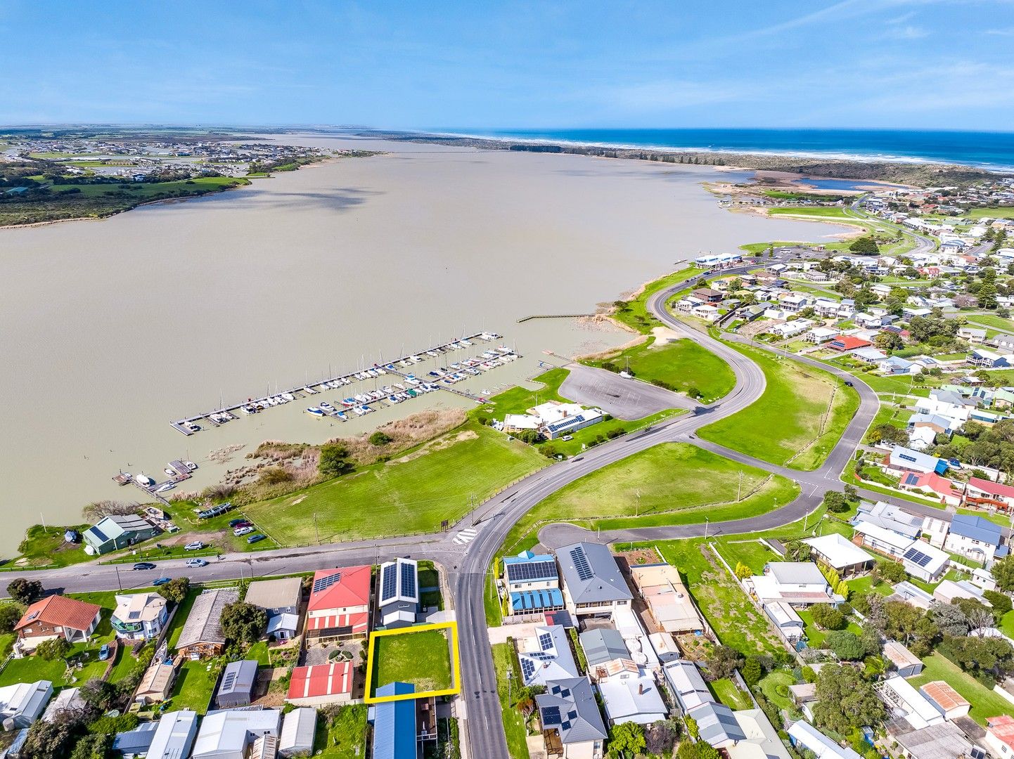 112 Barrage Road, Goolwa South SA 5214, Image 0