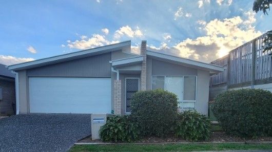 4 bedrooms House in 12 Coughlin Street SILKSTONE QLD, 4304