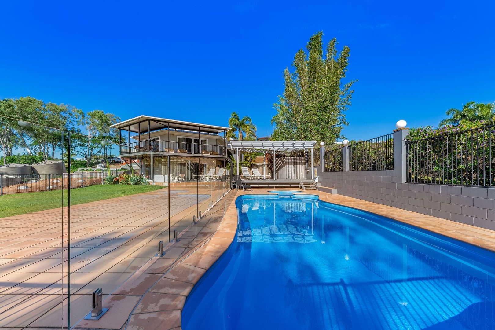 12 Gloucester Avenue, Hideaway Bay QLD 4800, Image 1