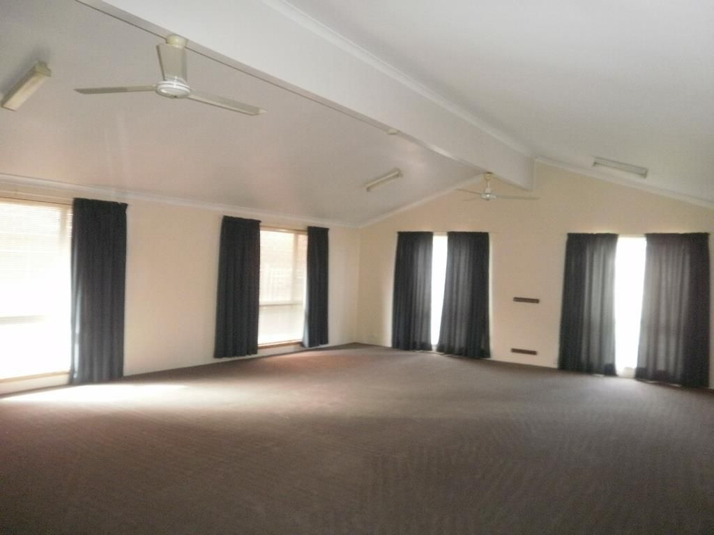 7 Carpenter Terrace, Australind WA 6233, Image 2
