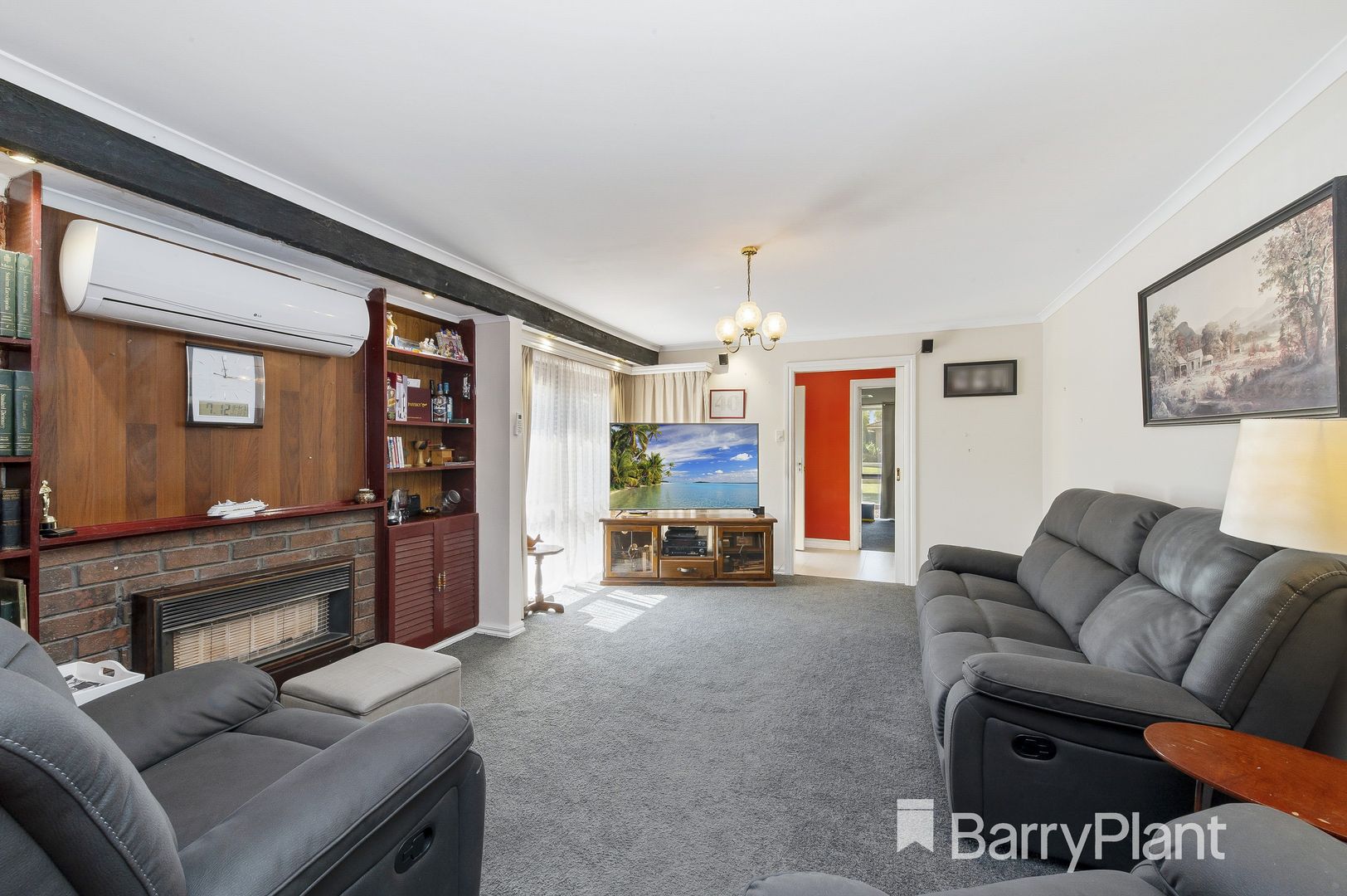 9 Balfour Place, Melton West VIC 3337 Domain