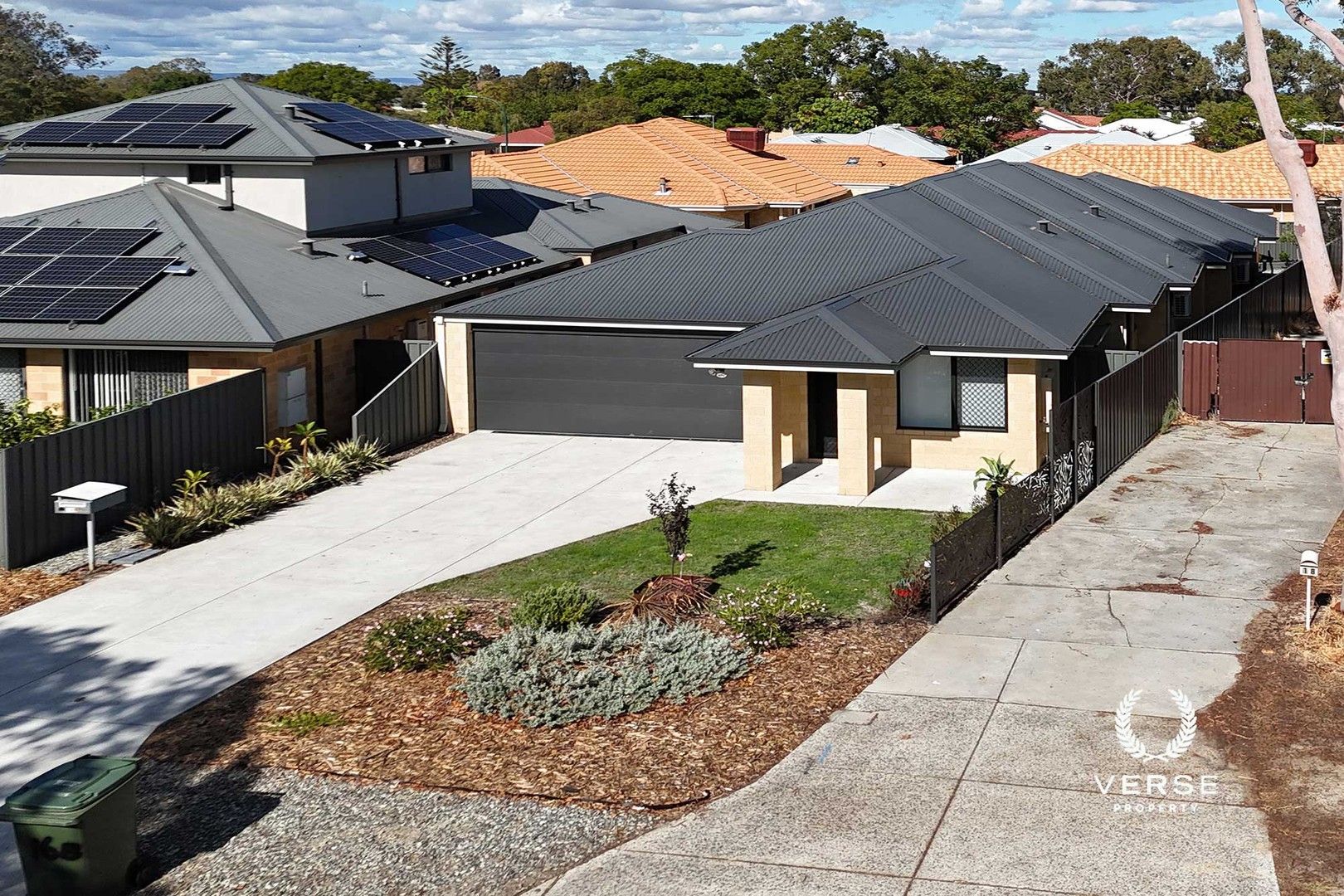 4 bedrooms House in 16B Reen Street ST JAMES WA, 6102