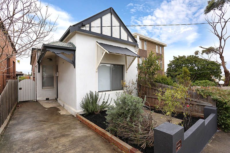 17 Roxburgh Street, Ascot Vale Property History & Address Research