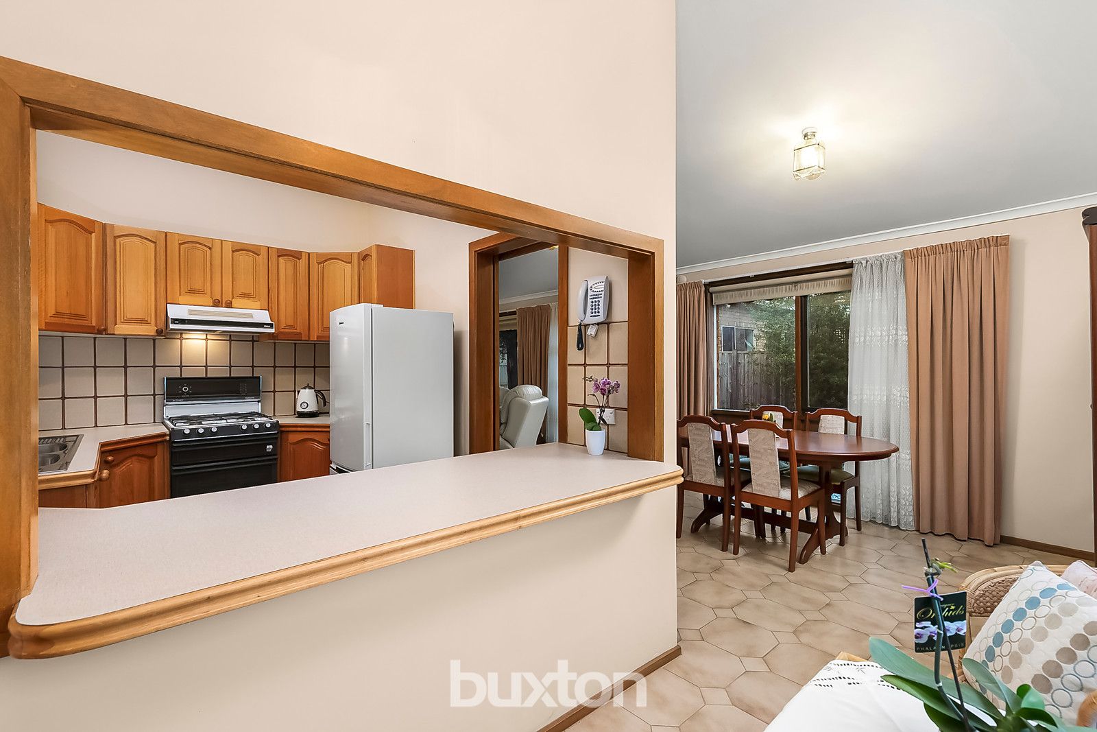 2/26 Peacock Street, Burwood VIC 3125, Image 2