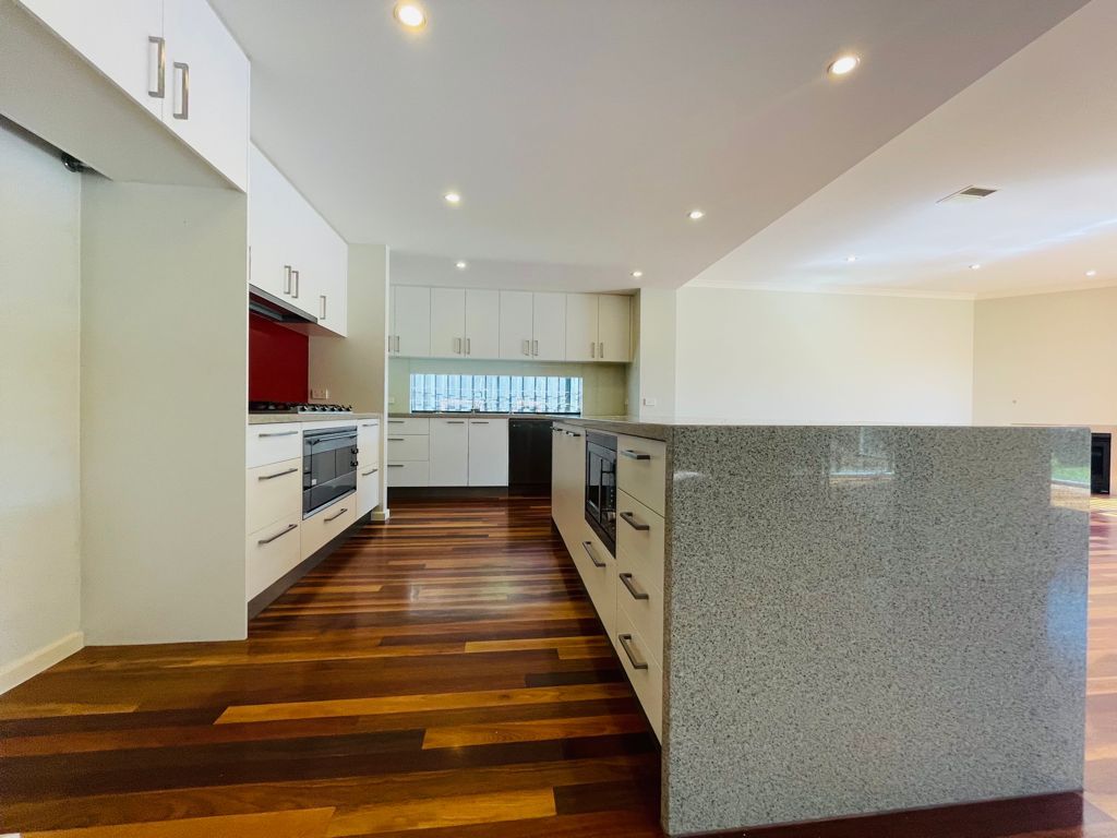 4 bedrooms House in 53 Bundeera Road CAULFIELD SOUTH VIC, 3162