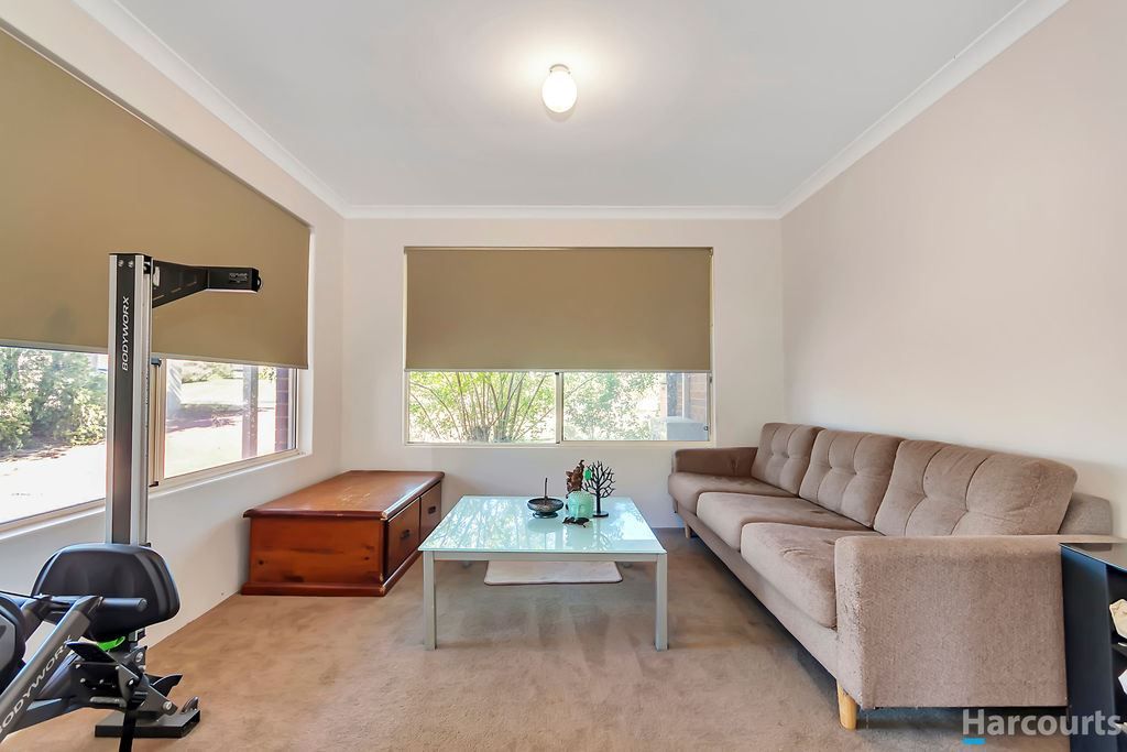 2 Durrington Glade, Clarkson WA 6030, Image 2