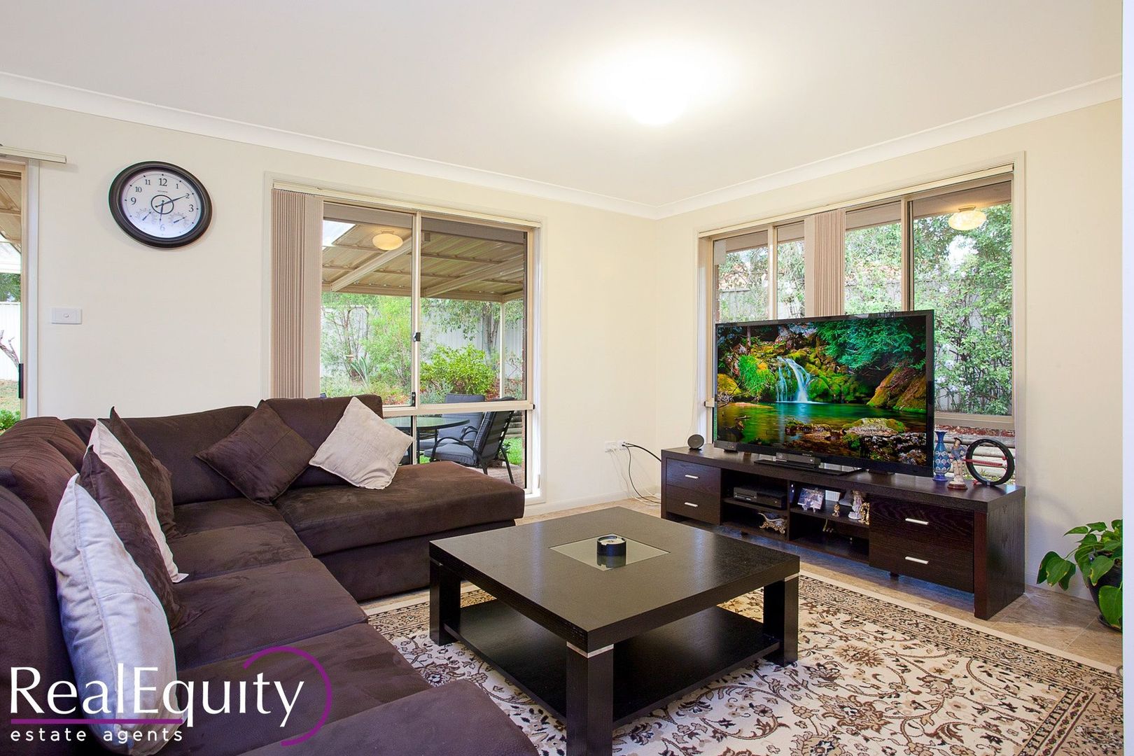 8 Pelorus Avenue, Voyager Point NSW 2172, Image 2