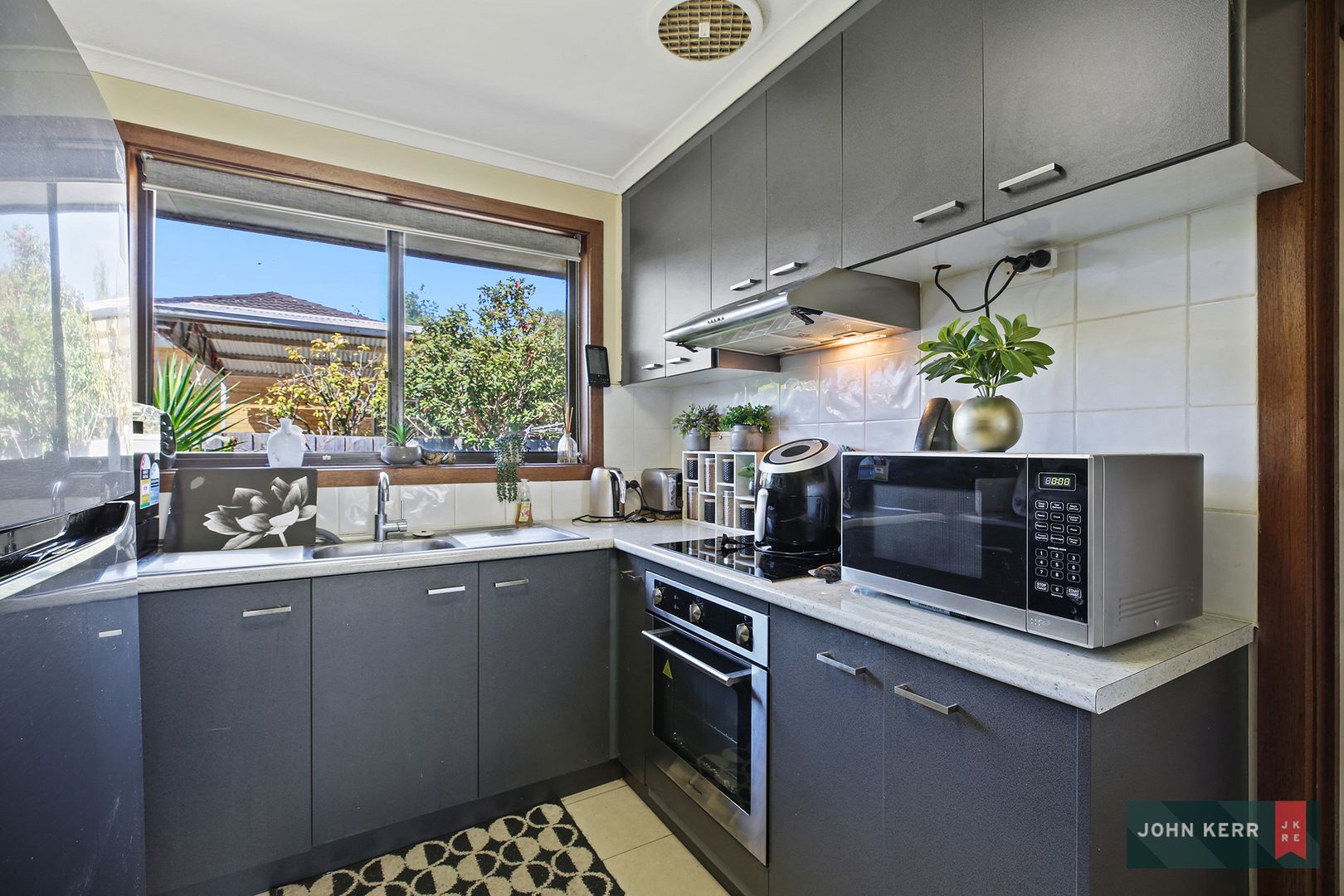 2/25 Ashby Street, Trafalgar VIC 3824, Image 2