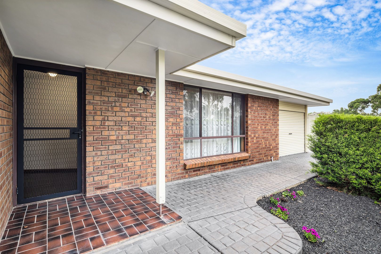 4 St Helens Court, Woodcroft SA 5162, Image 2