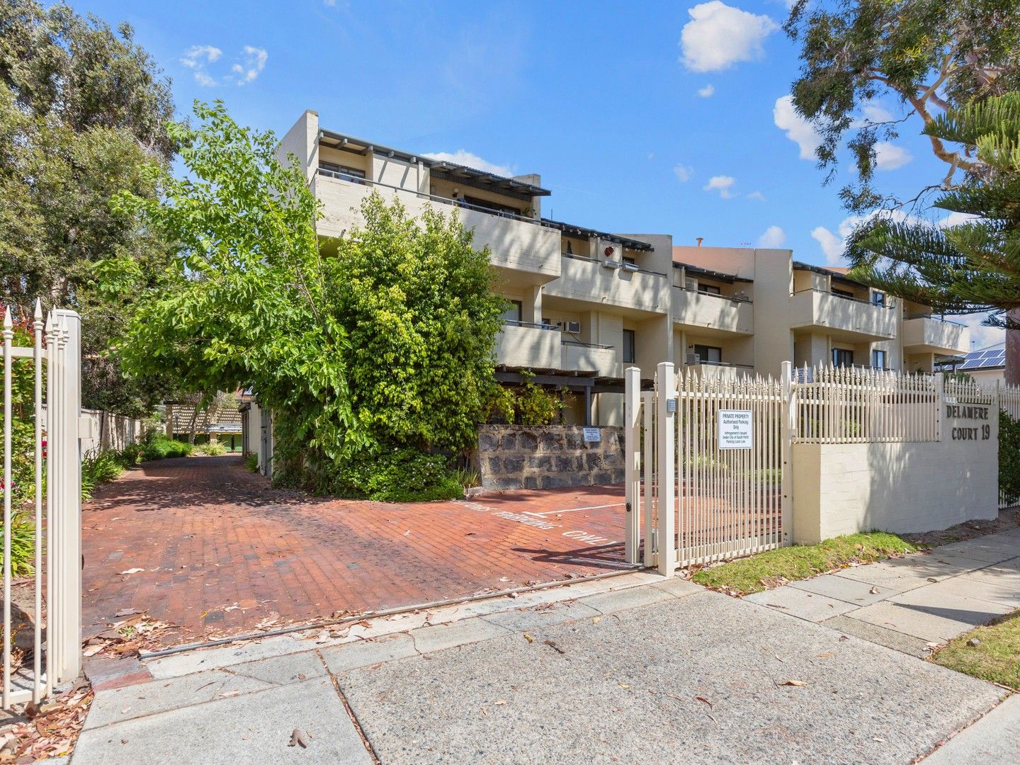 2 bedrooms Apartment / Unit / Flat in 21/19 Delamere Avenue SOUTH PERTH WA, 6151