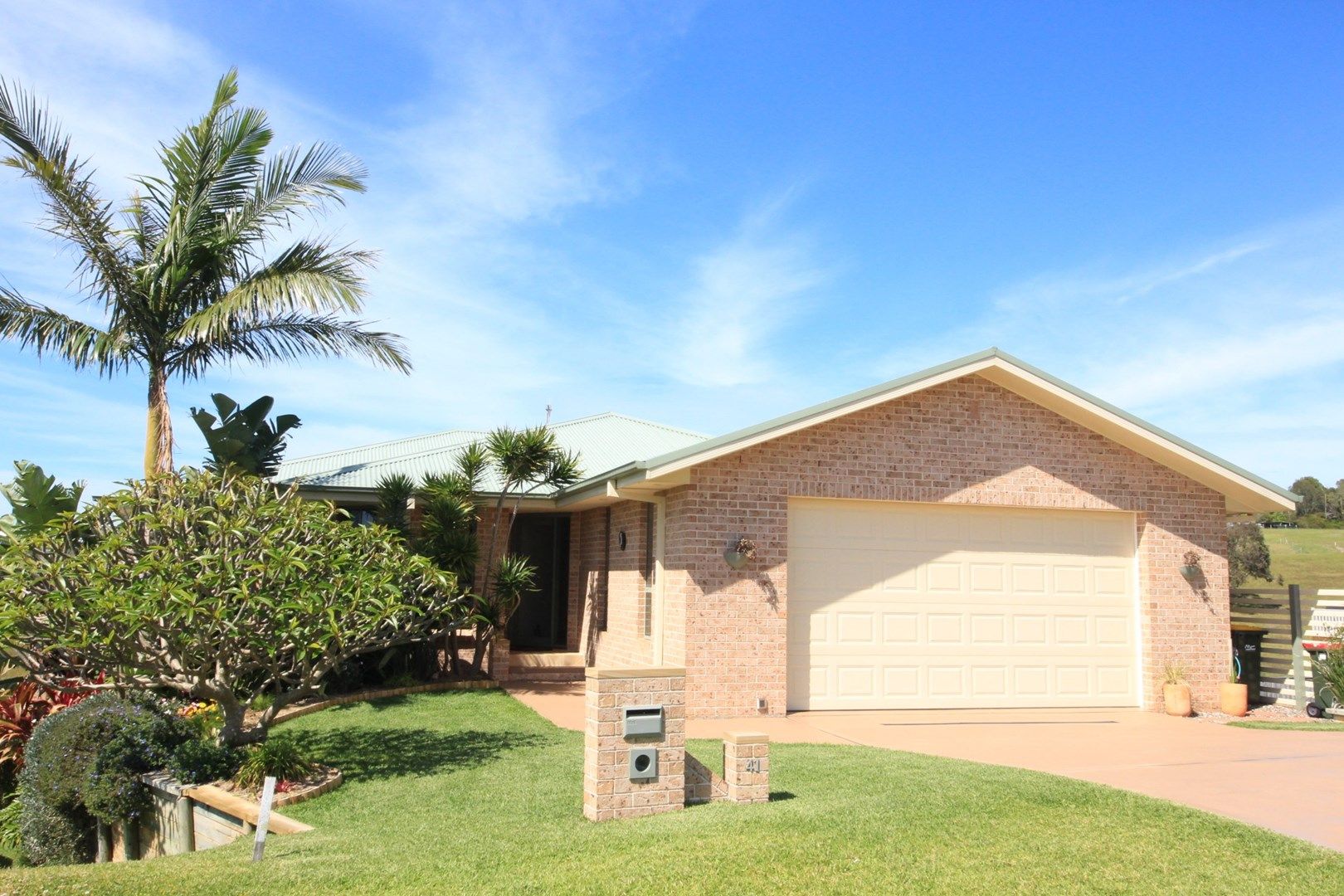 41 Sapphire Parade, Diamond Beach NSW 2430, Image 0