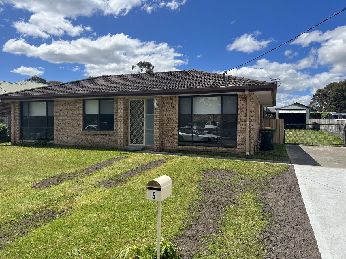 5 Collins Street, Marulan NSW 2579, Image 1