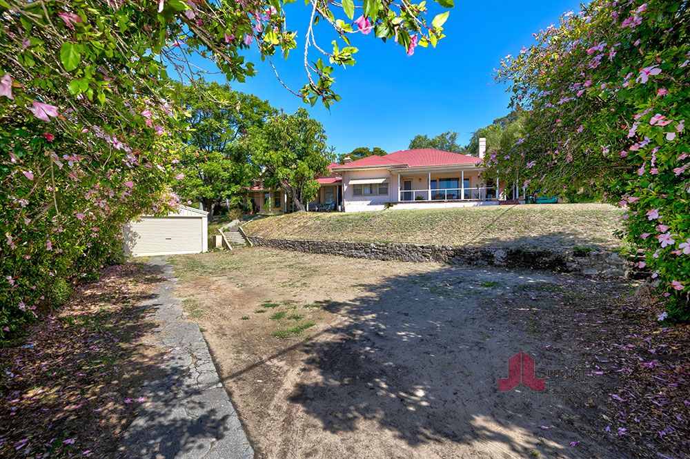 4 bedrooms House in 10 Turner Street BUNBURY WA, 6230