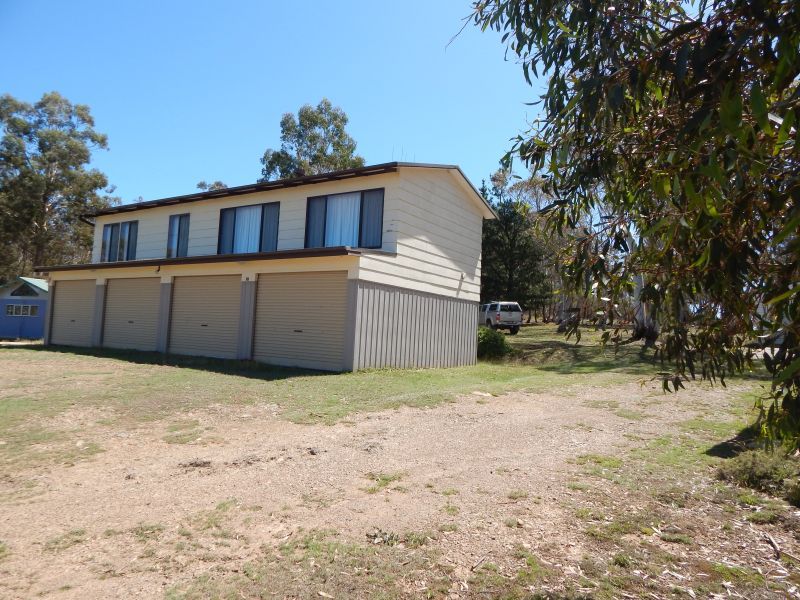 18 Clancy Street, Old Adaminaby NSW 2629, Image 2