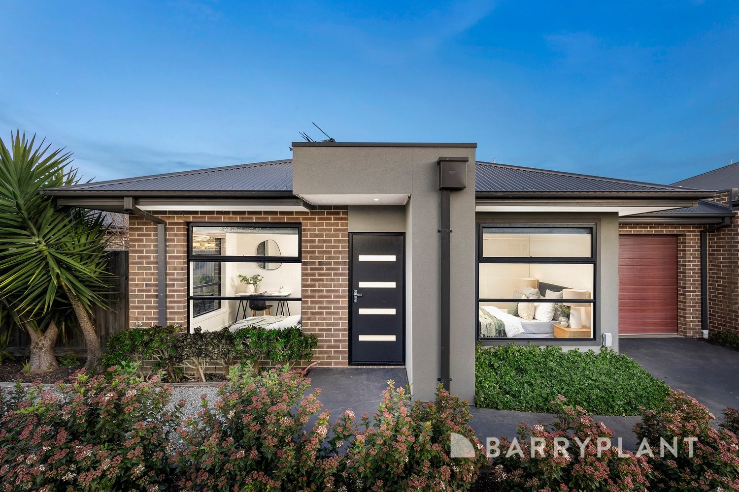 3 bedrooms Apartment / Unit / Flat in 15 Hexham Street ARDEER VIC, 3022