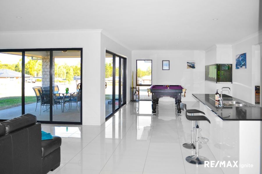 11 ARLINGTON WAY, Kensington Grove QLD 4341, Image 0