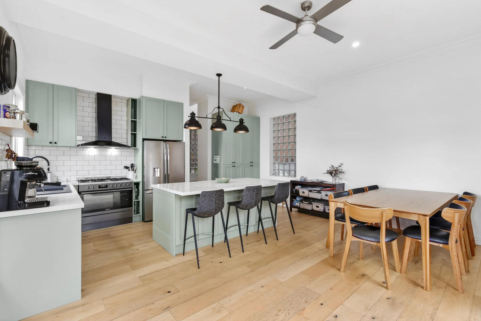 Additional image 4 of 2/3 Cairns Avenue, Newtown VIC 3220