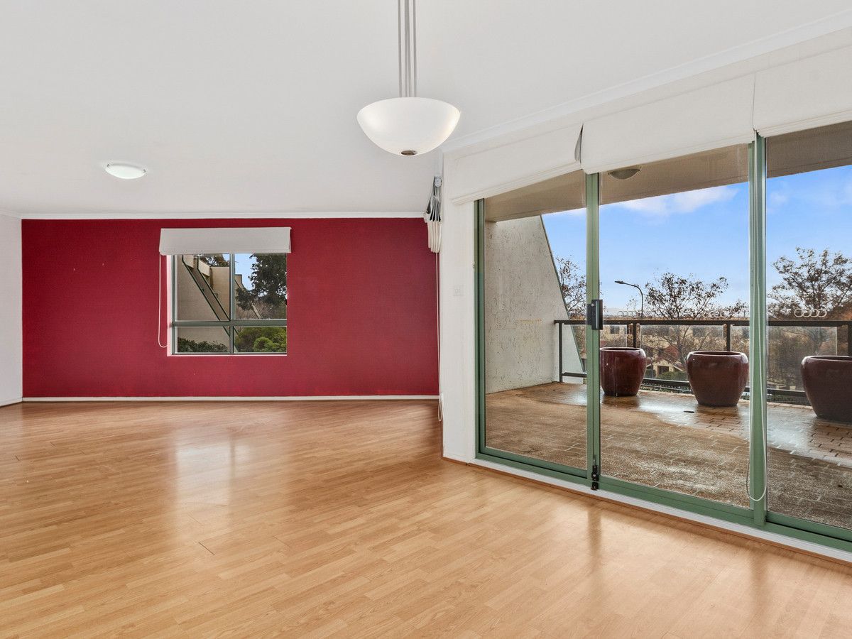 1/40 Leahy Close, Narrabundah ACT 2604, Image 1