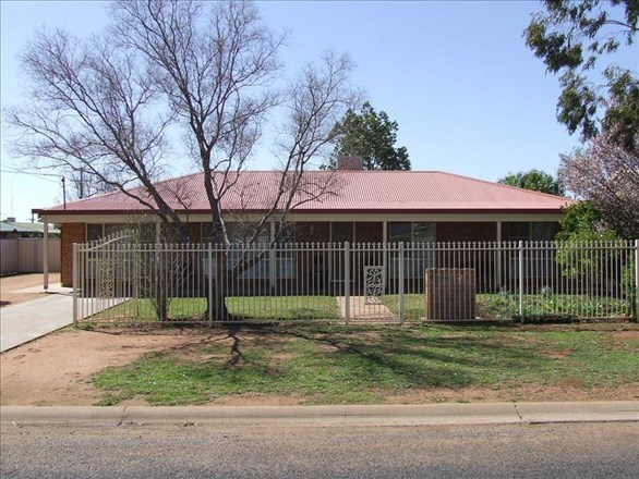 127 Dappo Road, Narromine NSW 2821