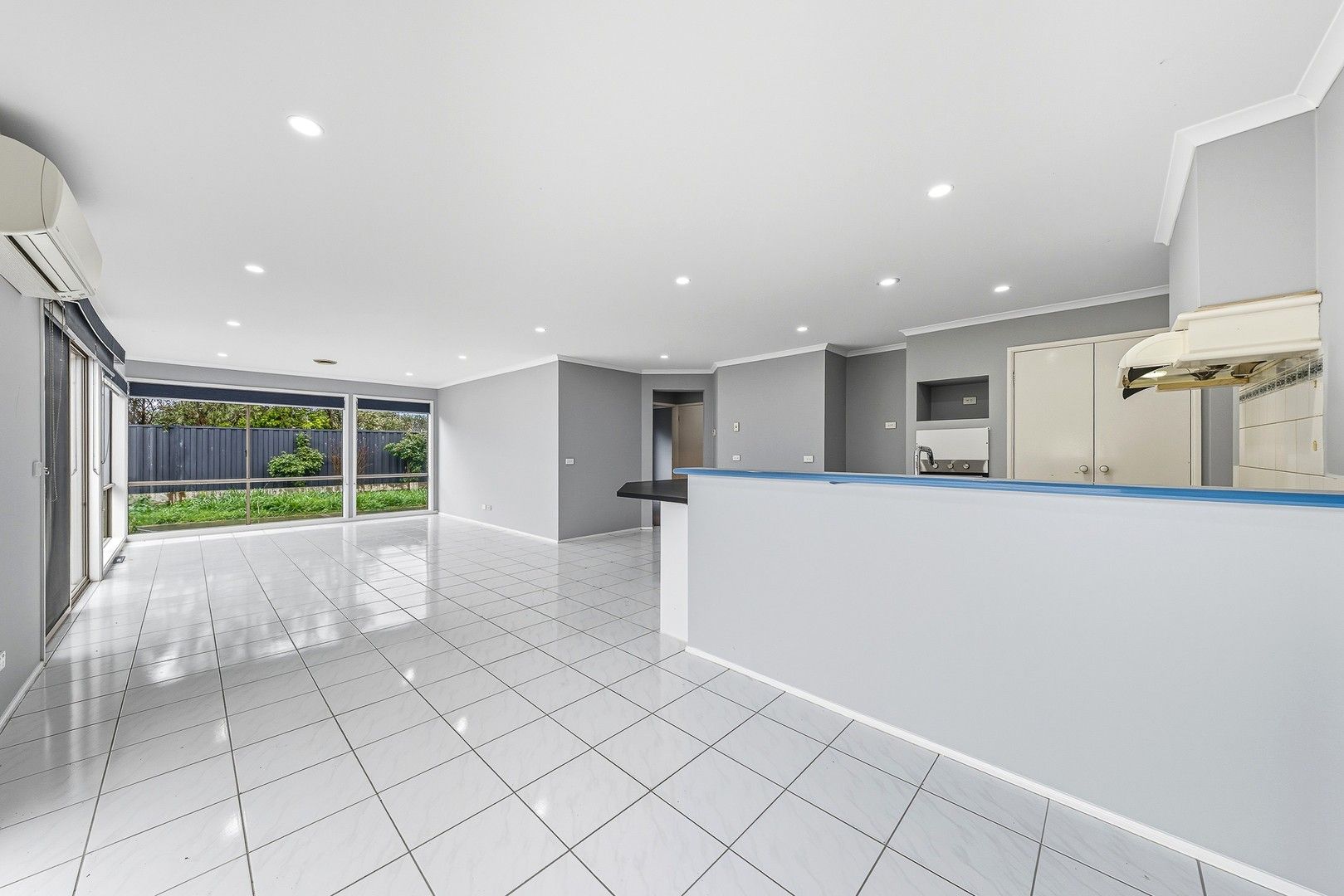 4 bedrooms House in 6 Mariner Close CRANBOURNE NORTH VIC, 3977