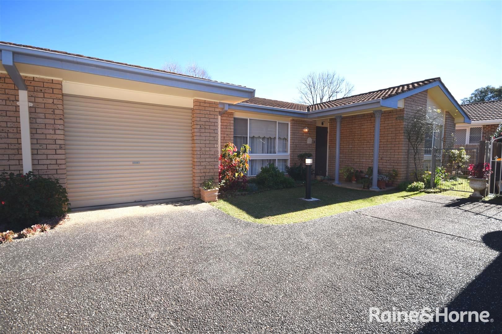 4/3 Brodie Close, Bomaderry NSW 2541 House For Rent 440 Domain