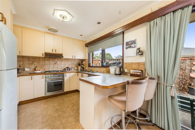 12 Dehaviland Avenue, Forest Hill VIC 3131 House For Rent 640 Domain