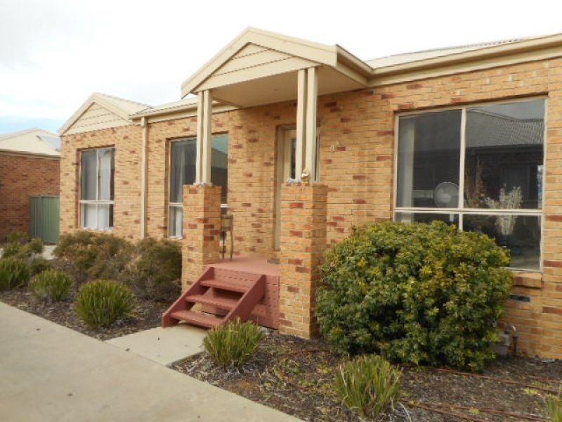 2 bedrooms Apartment / Unit / Flat in 3/140 Bowen Street ECHUCA VIC, 3564