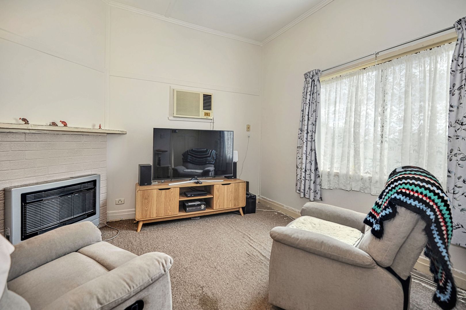 156 Moore Street, Ararat VIC 3377, Image 2