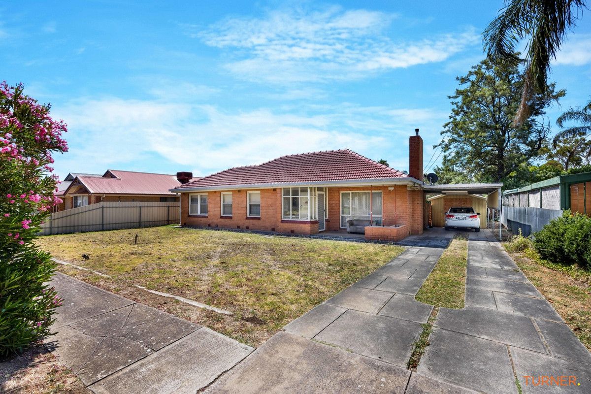 3 bedrooms House in 8 Raggatt Crescent MITCHELL PARK SA, 5043