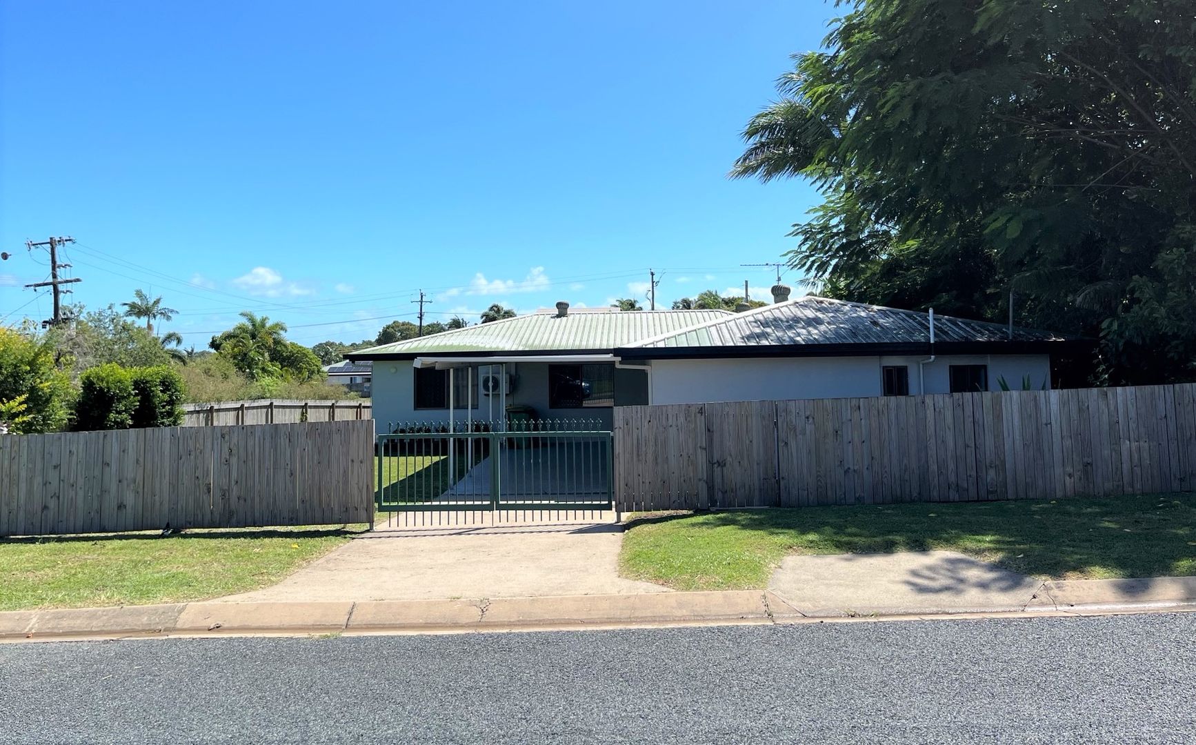 4 Houdewind Street, Eimeo QLD 4740 House For Rent 565 Domain