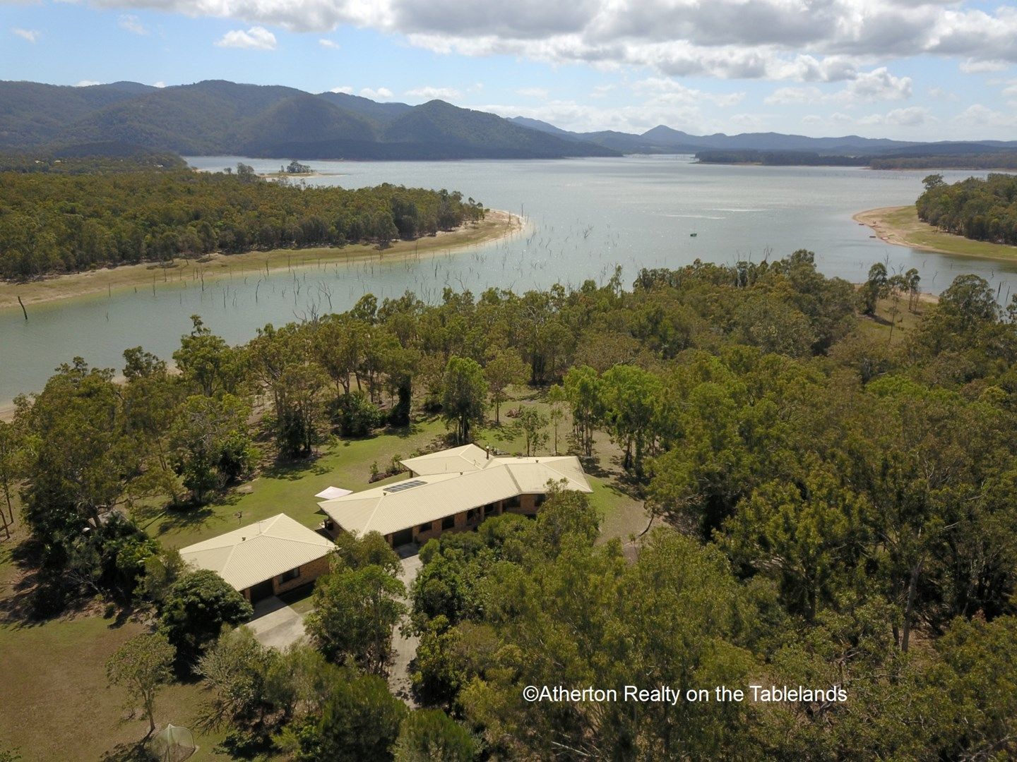 18-20 Lakeside Drive, Tinaroo QLD 4872, Image 0