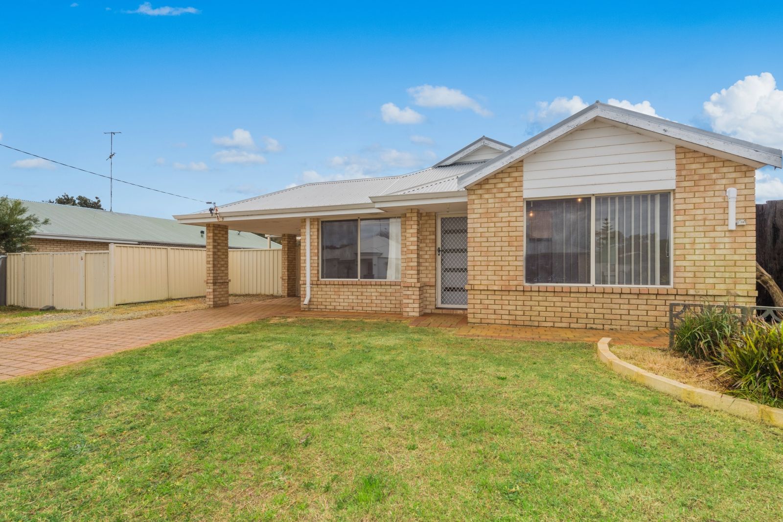 32 Manders Way, Singleton WA 6175, Image 1