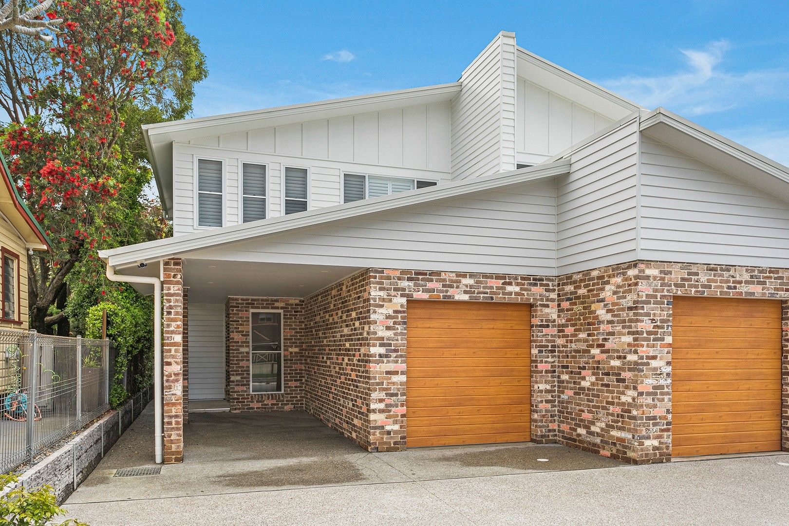 3 bedrooms Semi-Detached in 2/60 Caldwell Avenue TARRAWANNA NSW, 2518