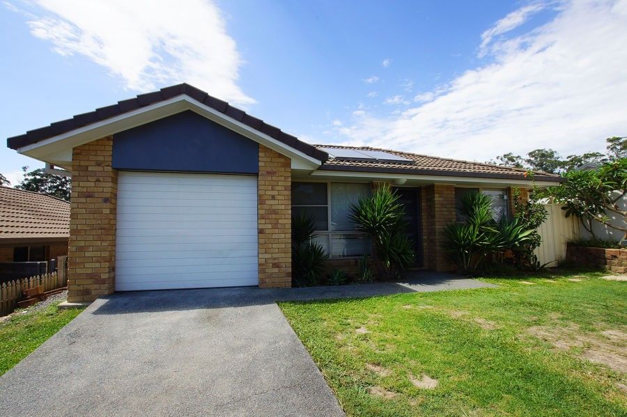 3 bedrooms House in 28a Lady Belmore Drive BOAMBEE EAST NSW, 2452