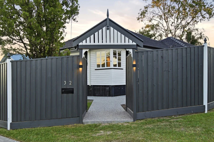 32 Steele Street, Holland Park QLD 4121