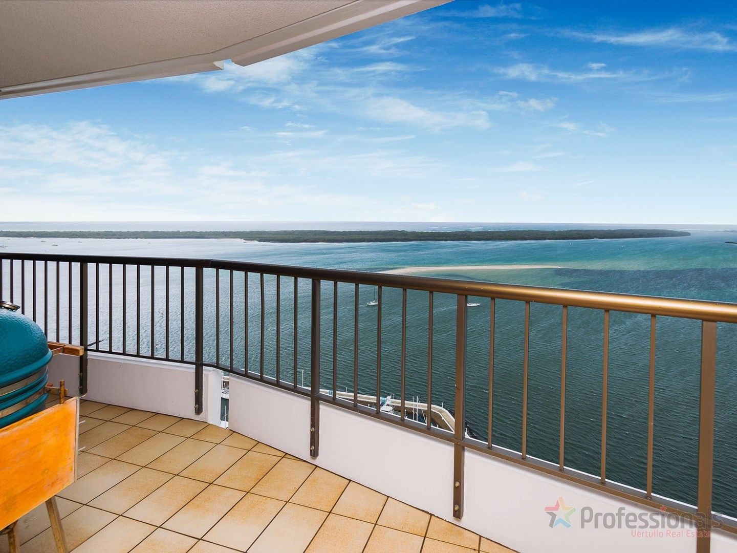 114/17 Bayview Street, Runaway Bay QLD 4216, Image 0