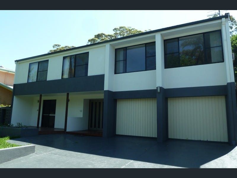 5 bedrooms House in 22 Mountain View Pde NEW LAMBTON HEIGHTS NSW, 2305